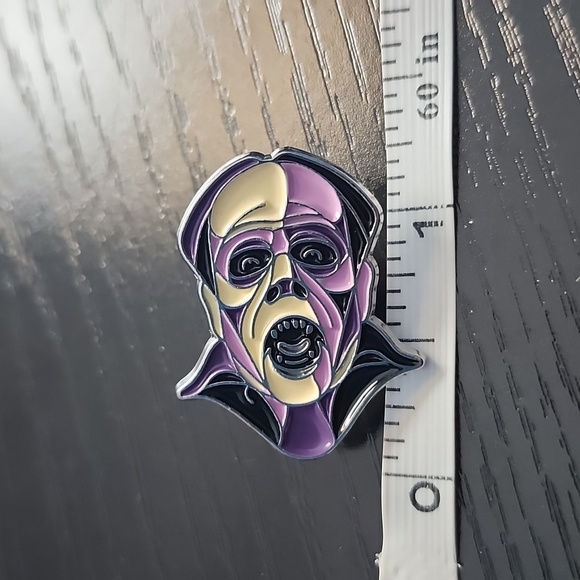 Universal Monsters The Phantom of the Opera Enamel Pin - Picture 4 of 4